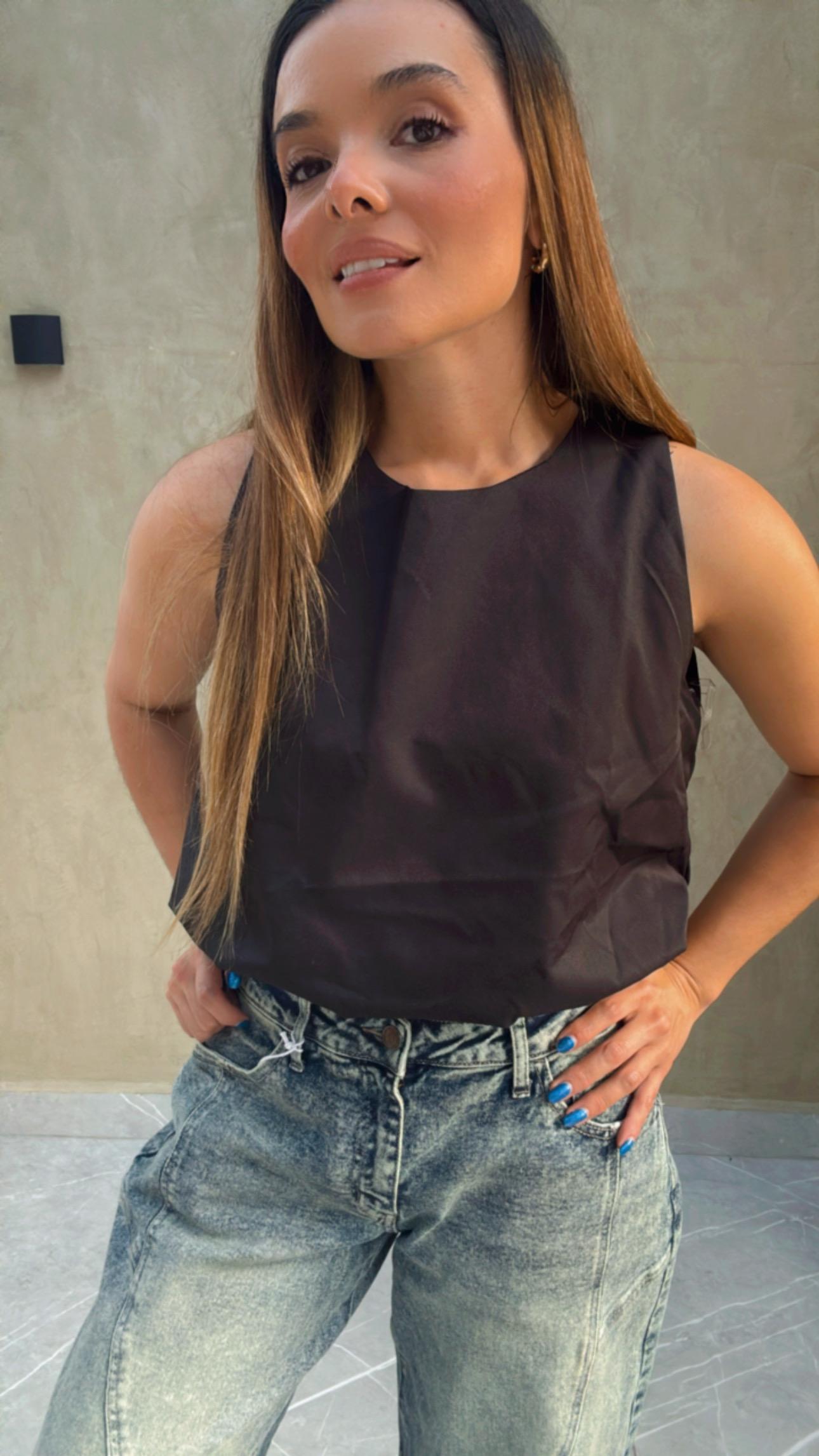 Blusa Globo Negra Voguish