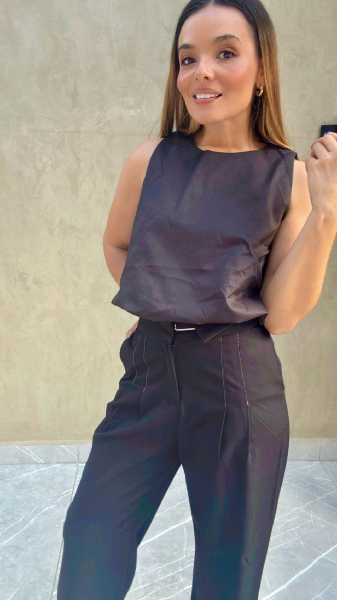 Blusa Globo Negra Voguish