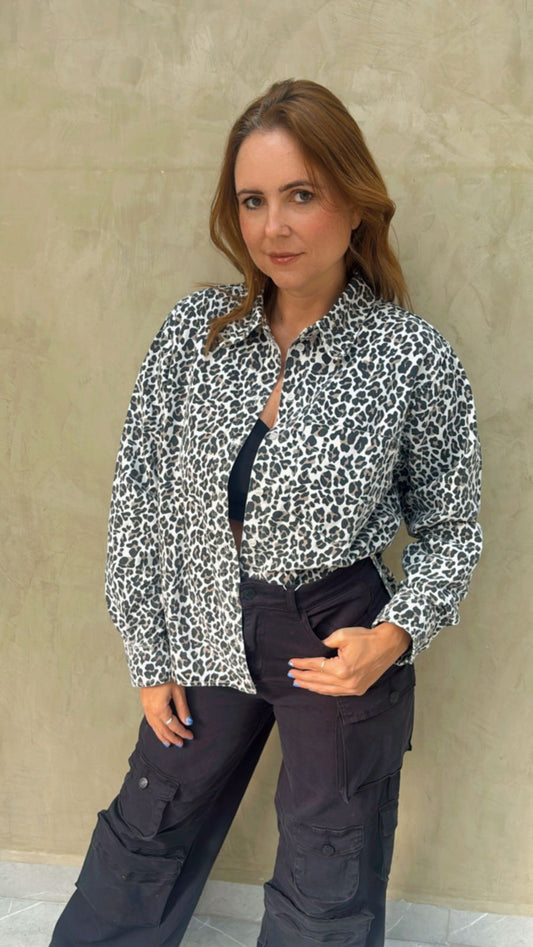 Camisa Leopardo Aaron and Amber